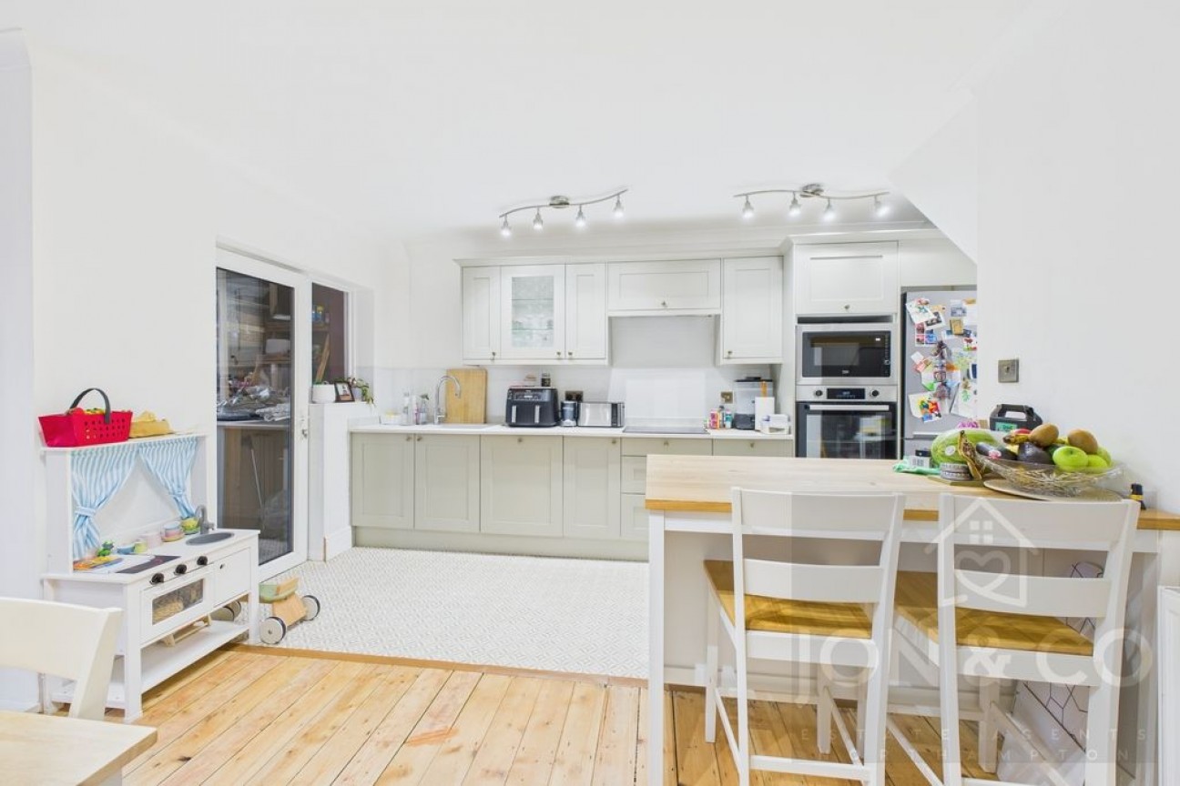 Loyd Road | Abington | NN1