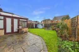 Damson Dell | Little Billing | NN3