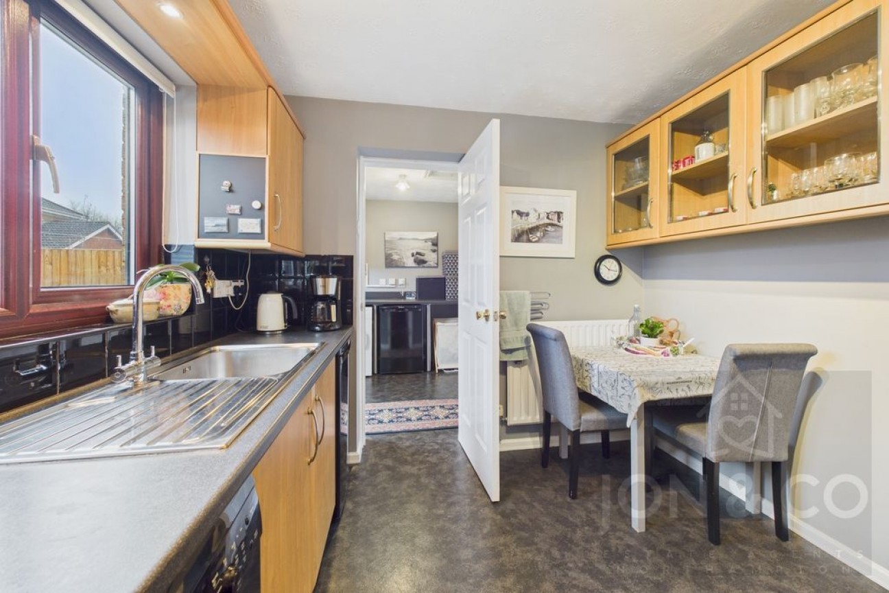 Damson Dell | Little Billing | NN3