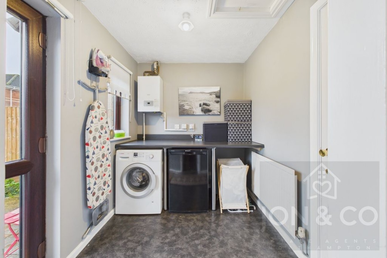 Damson Dell | Little Billing | NN3