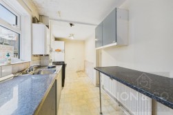 Brook Street | Semilong | NN2