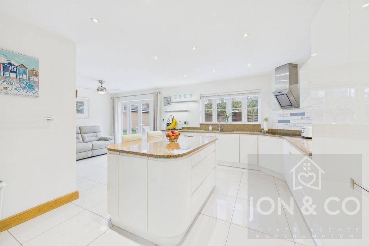 North Meadow View | St Crispins | NN5