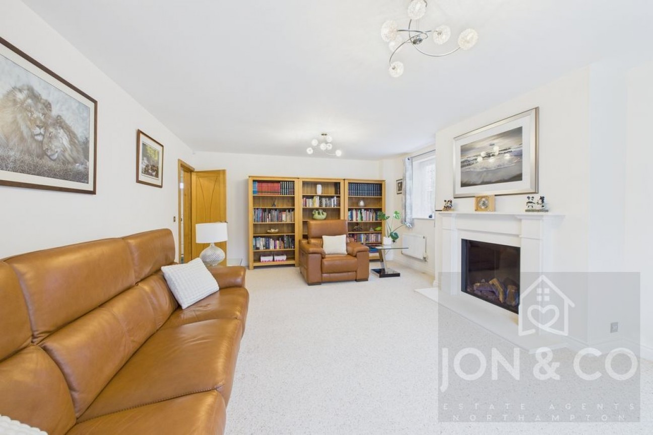 North Meadow View | St Crispins | NN5