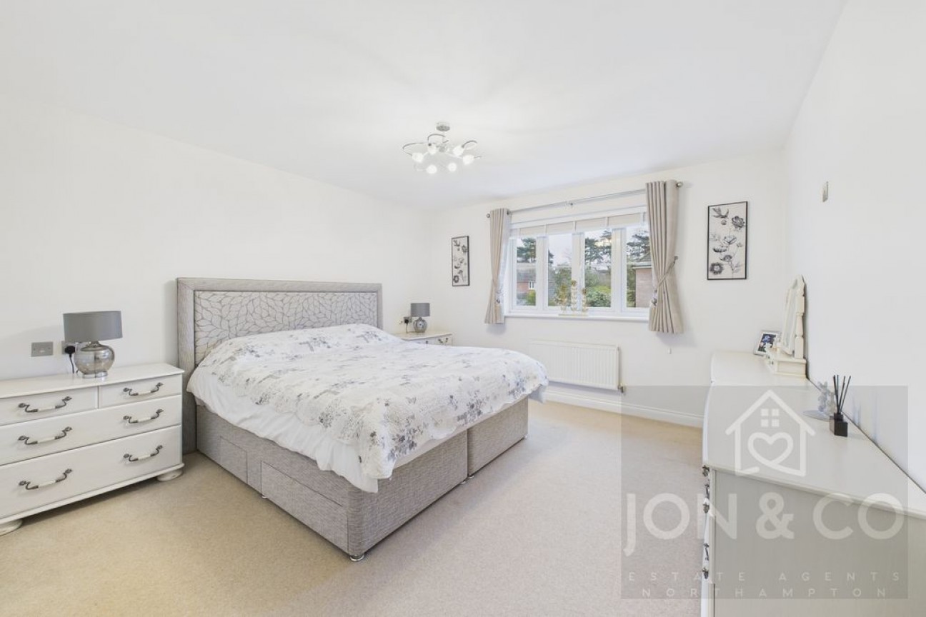 North Meadow View | St Crispins | NN5