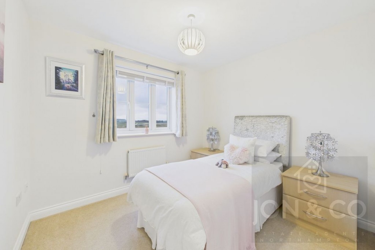 North Meadow View | St Crispins | NN5