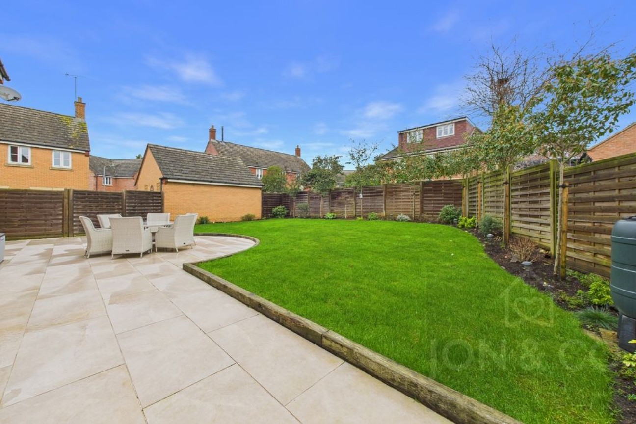 North Meadow View | St Crispins | NN5