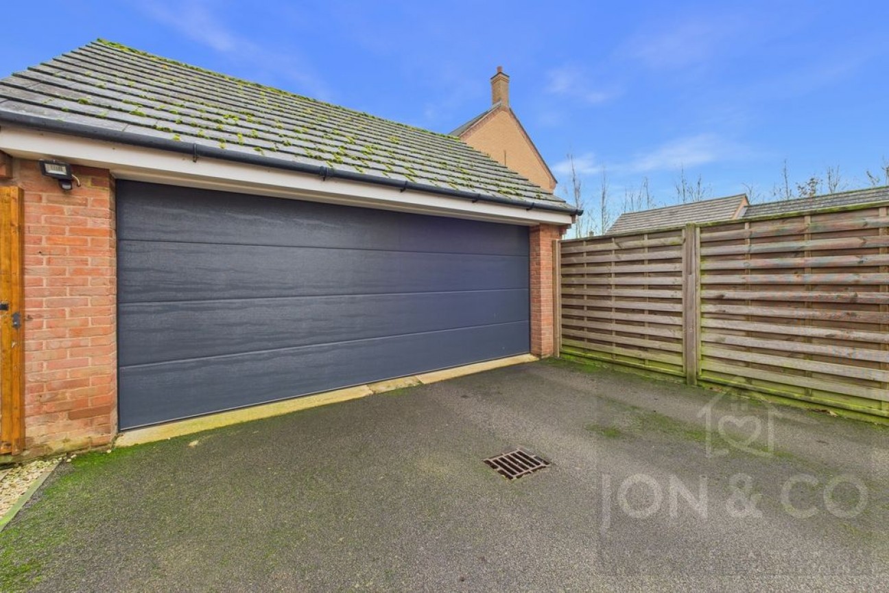 North Meadow View | St Crispins | NN5