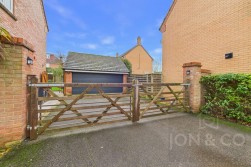 North Meadow View | St Crispins | NN5