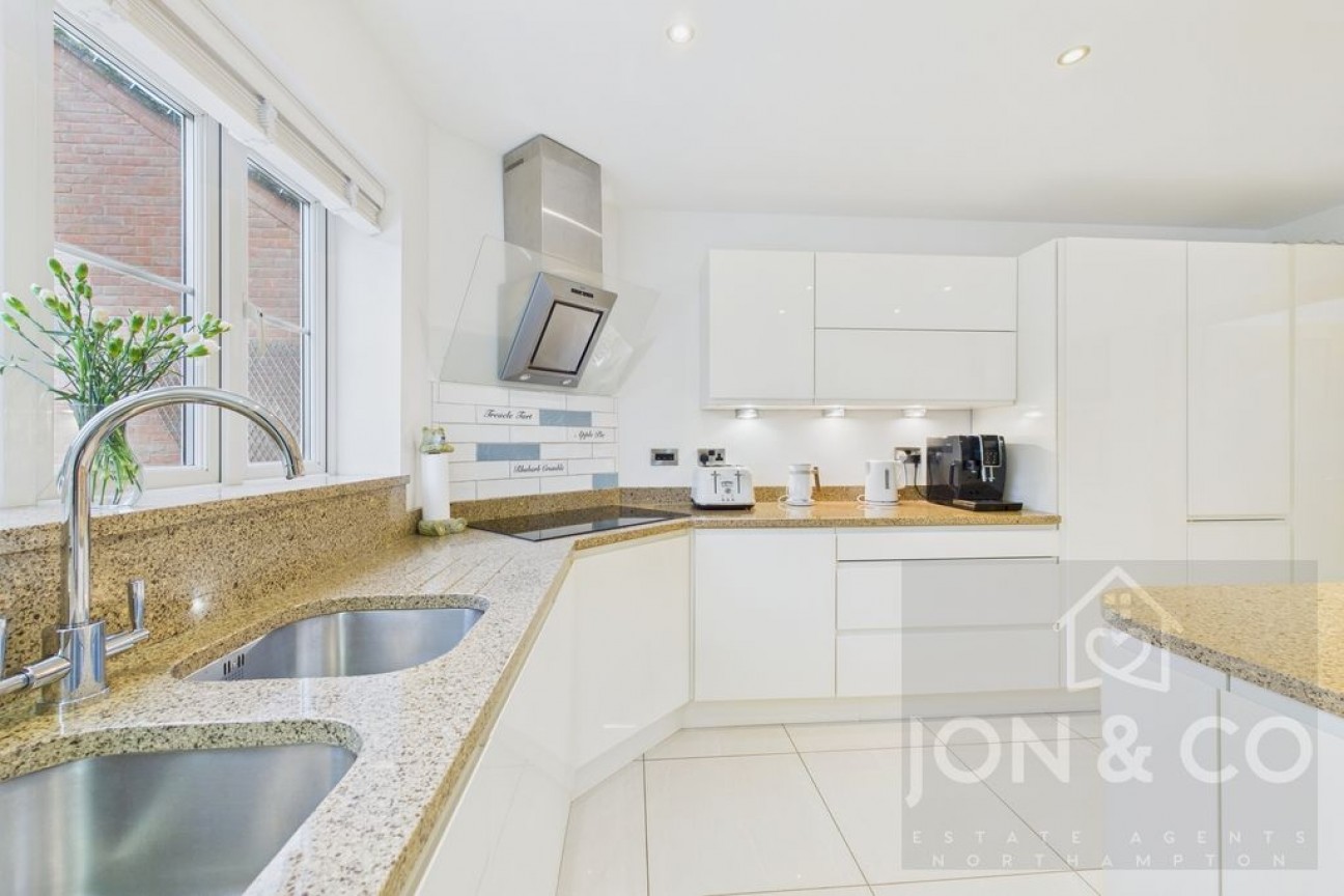 North Meadow View | St Crispins | NN5