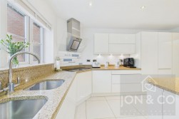 North Meadow View | St Crispins | NN5