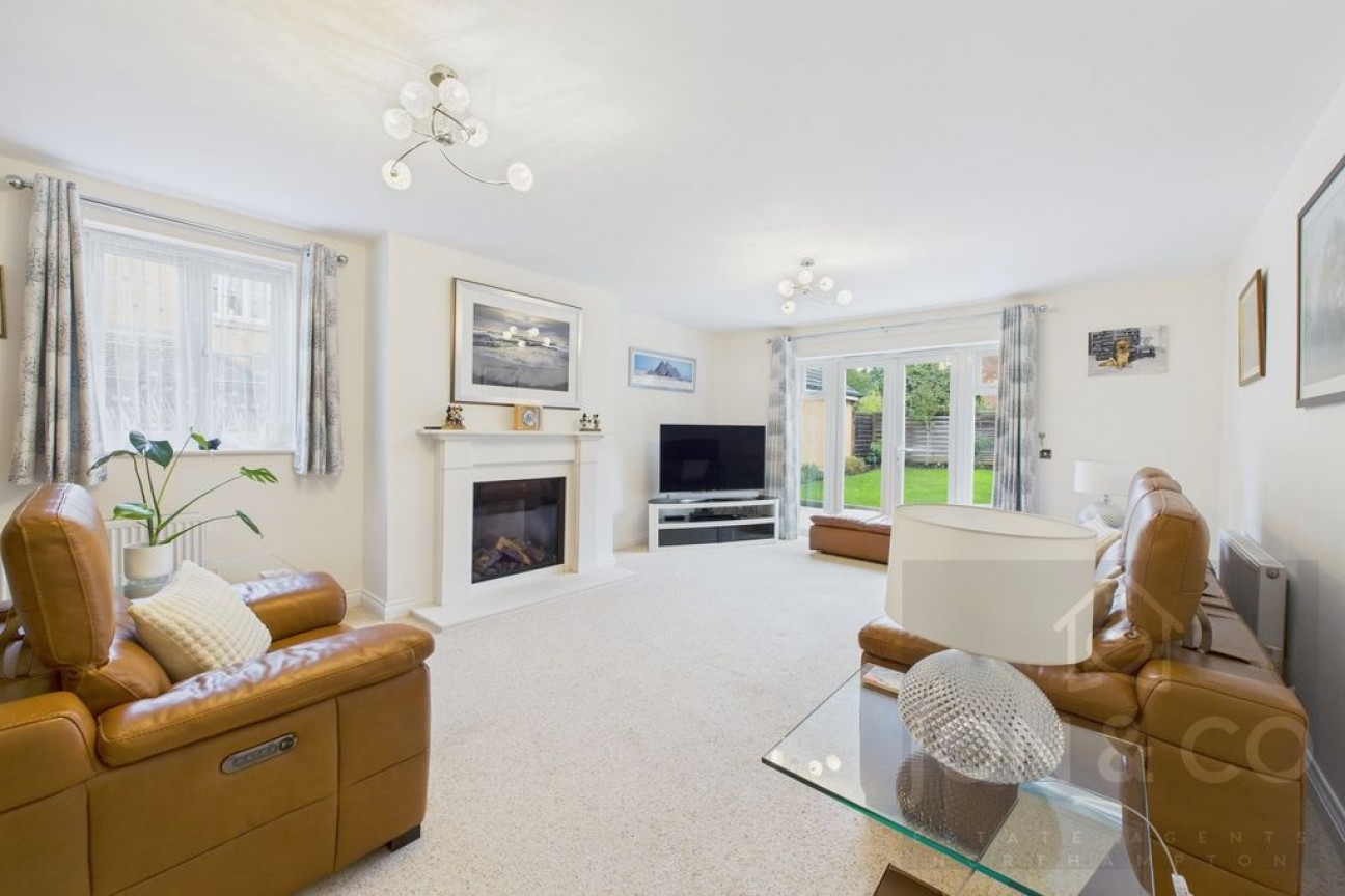 North Meadow View | St Crispins | NN5