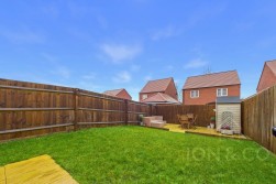 Bearings Close | Duston | NN5