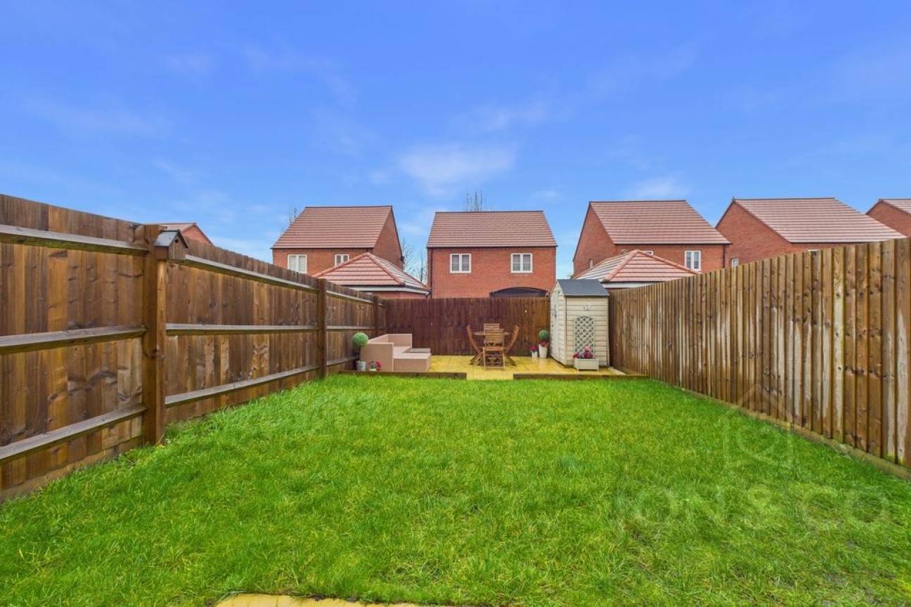 Bearings Close | Duston | NN5