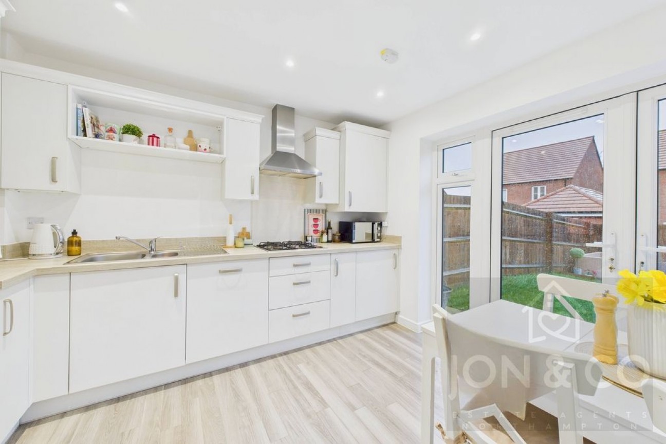 Bearings Close | Duston | NN5