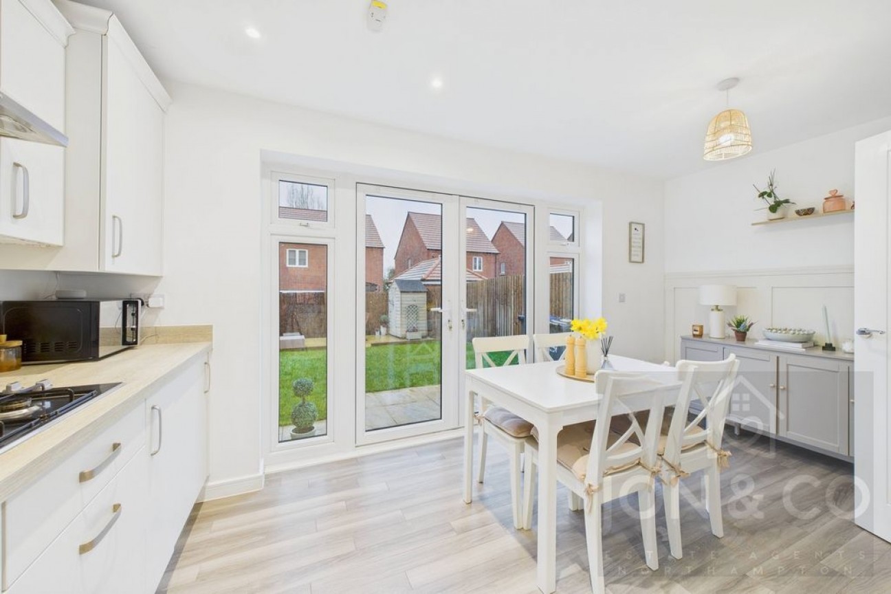 Bearings Close | Duston | NN5