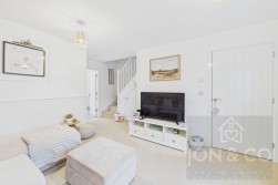 Bearings Close | Duston | NN5