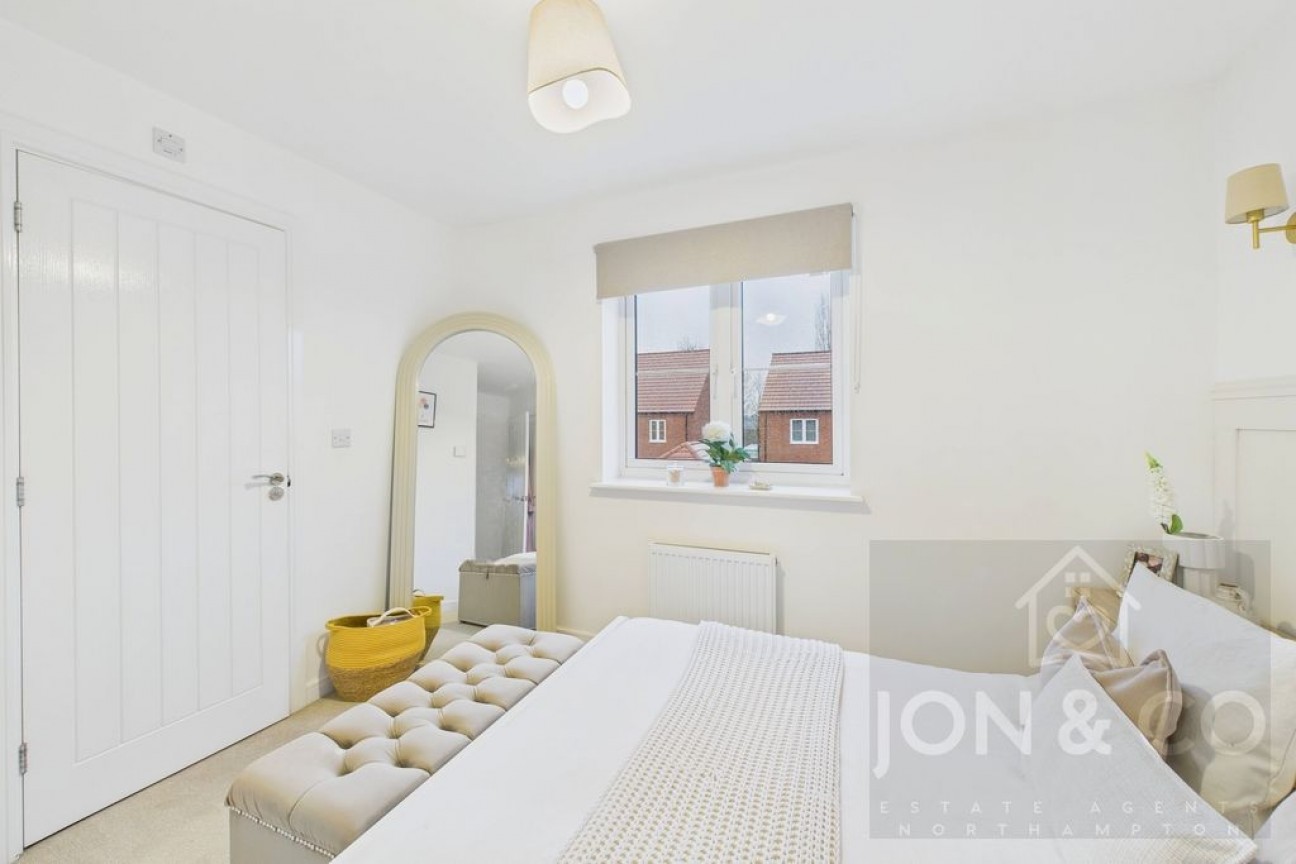 Bearings Close | Duston | NN5