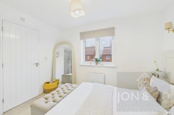 Bearings Close | Duston | NN5