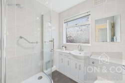 Parade Bank | Moulton | NN3