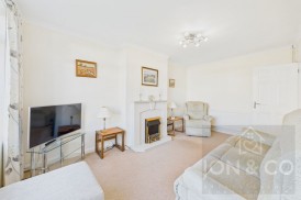 Parade Bank | Moulton | NN3