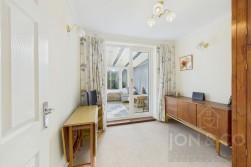 Parade Bank | Moulton | NN3