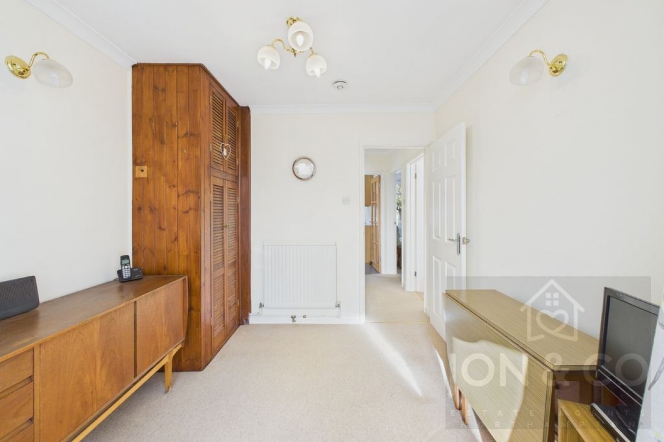 Parade Bank | Moulton | NN3