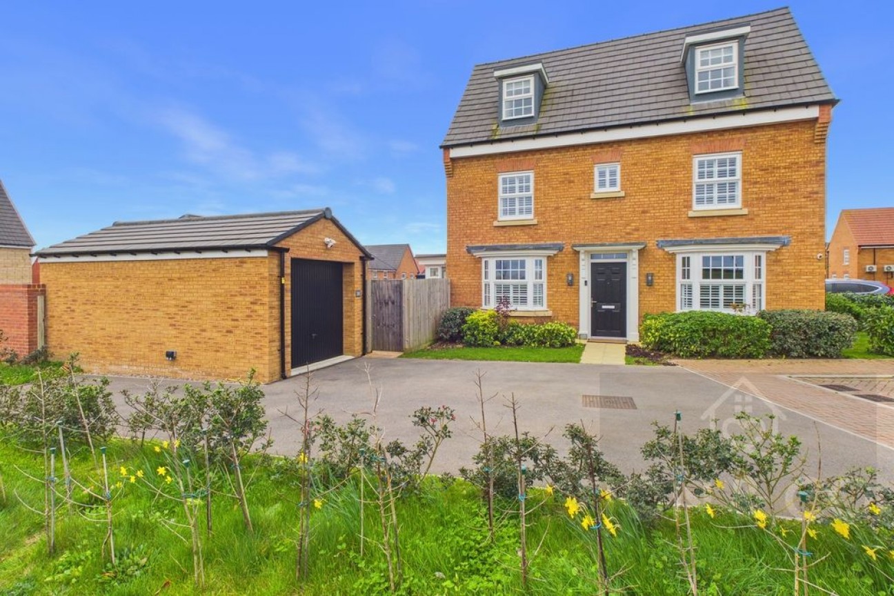 Monteyne Close | Overstone Gate | NN6