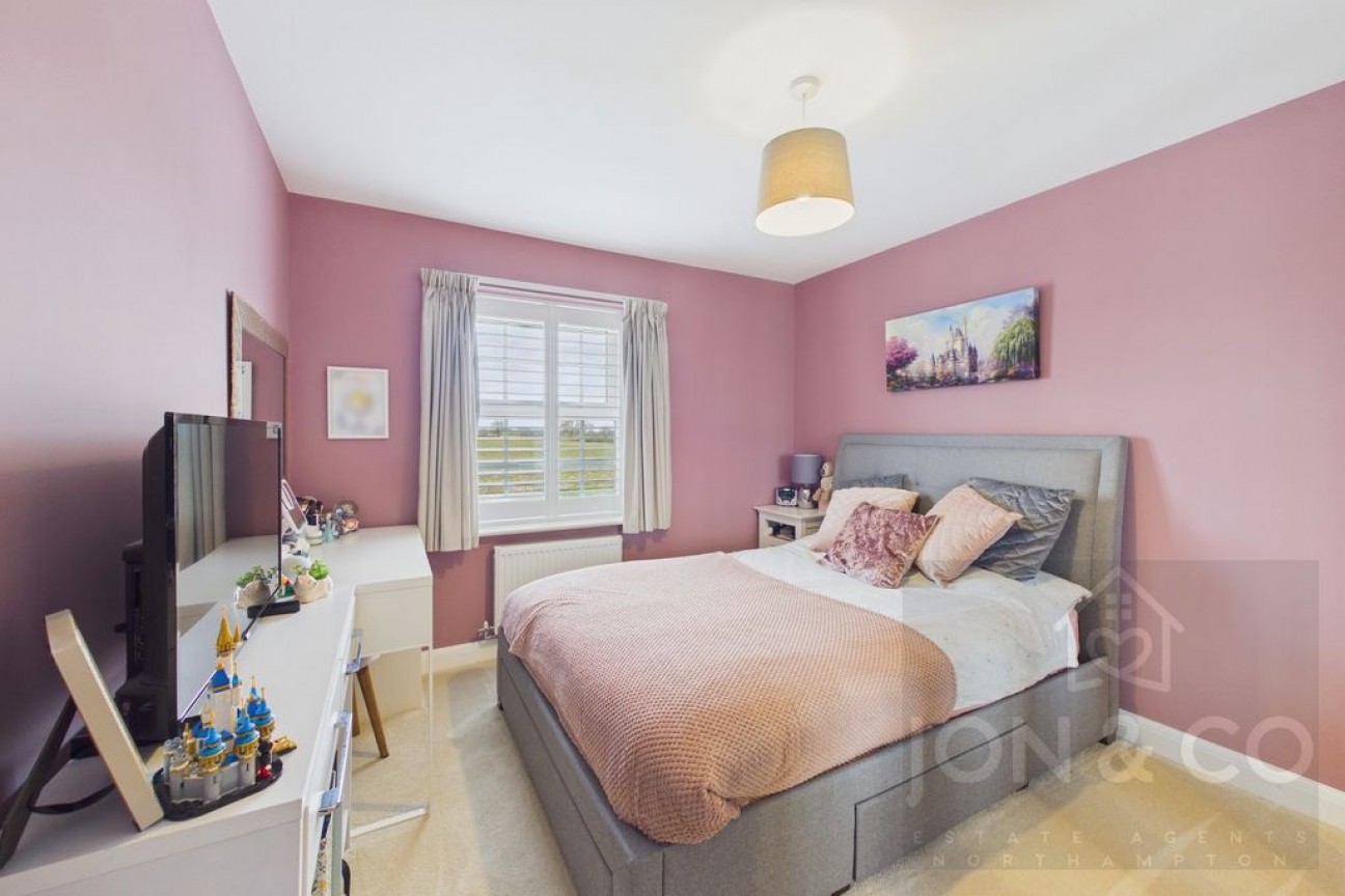 Monteyne Close | Overstone Gate | NN6