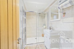 Kingfisher | Overstone Lakes | NN6