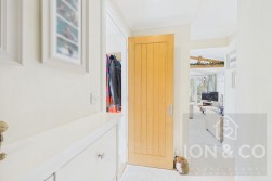Kingfisher | Overstone Lakes | NN6