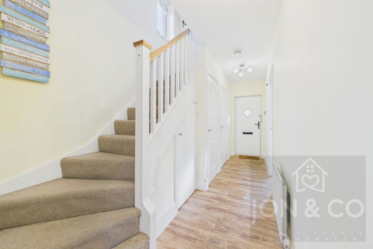 Groveleys Close | Moulton | NN3