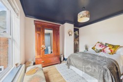 Irthlingborough | NN9