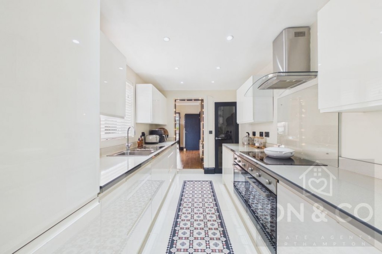 Irthlingborough | NN9