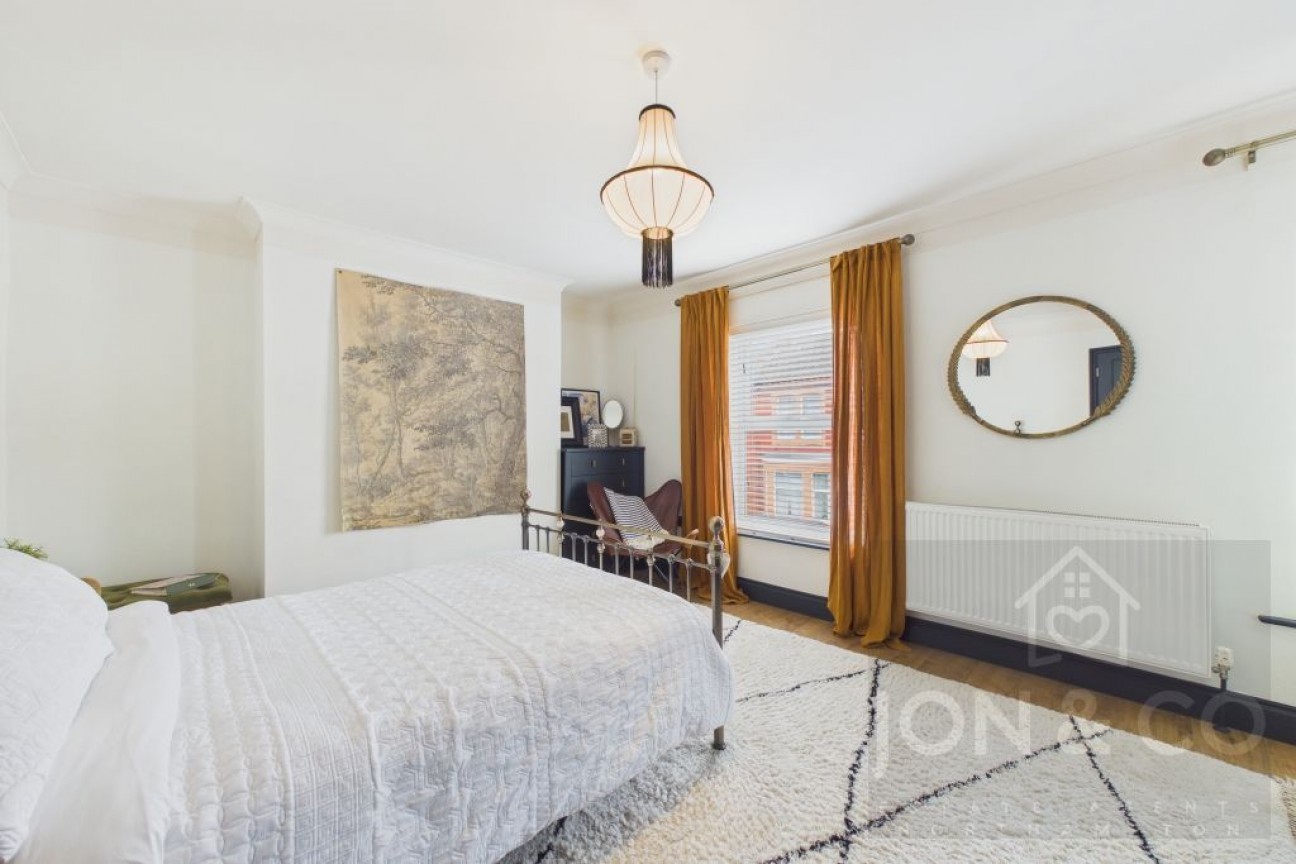 Irthlingborough | NN9