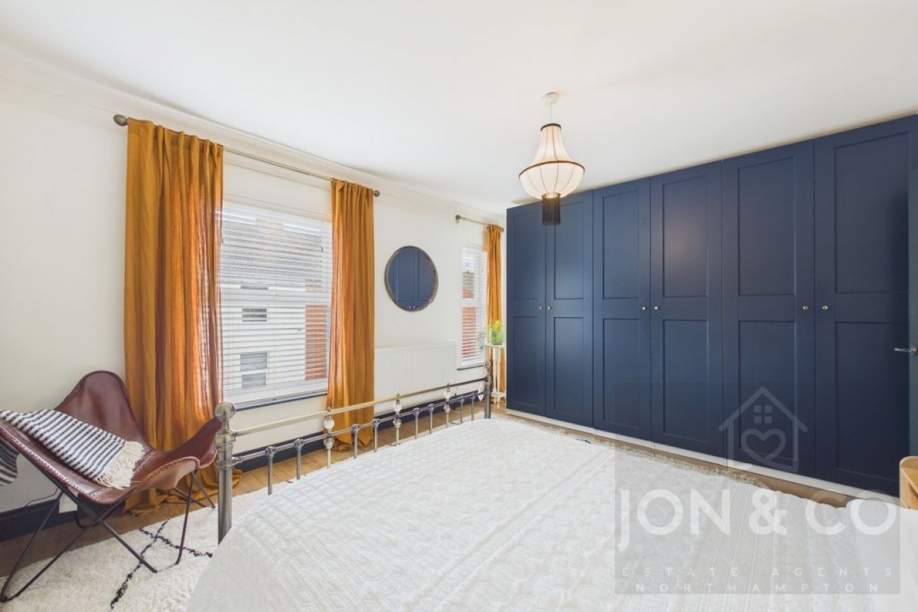 Irthlingborough | NN9
