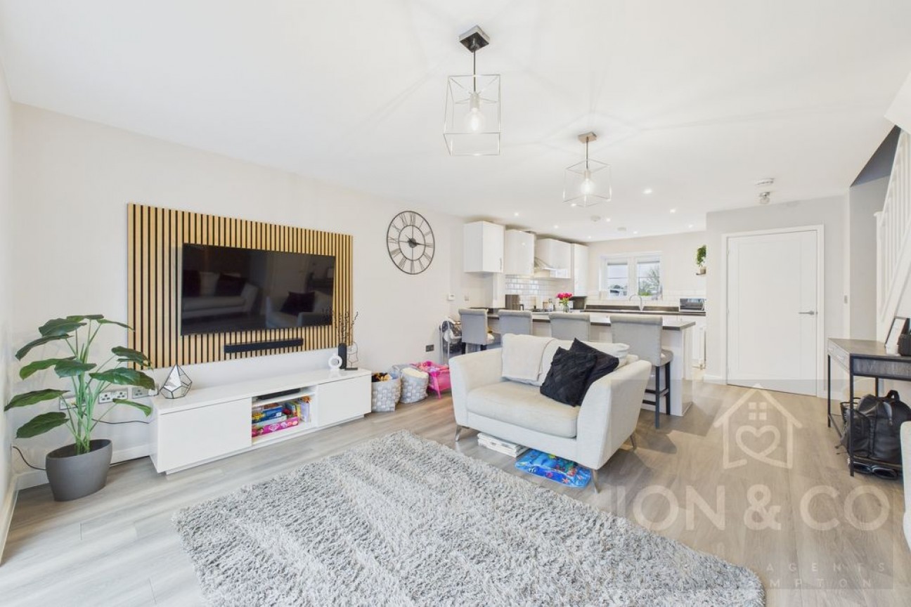 Kirk Close | Moulton | NN3