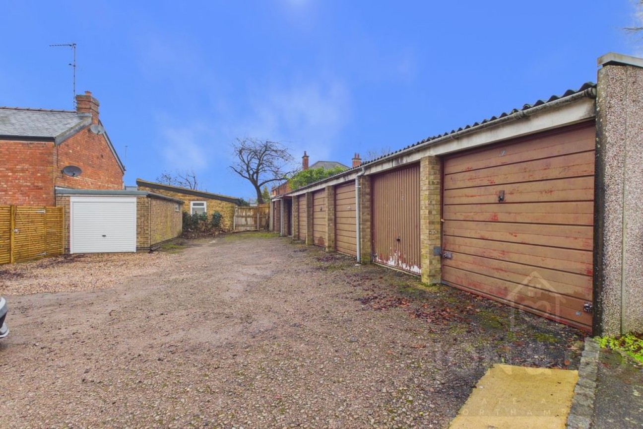 Lone Pine Court | Brixworth | NN6