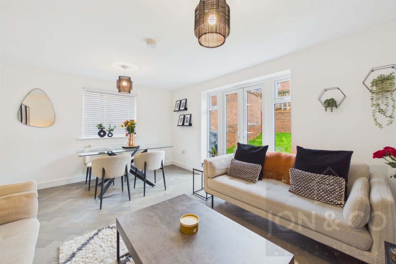 Sessions Way | St Crispins | NN5