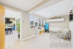 Sherwood Avenue | Kingsthorpe | NN2