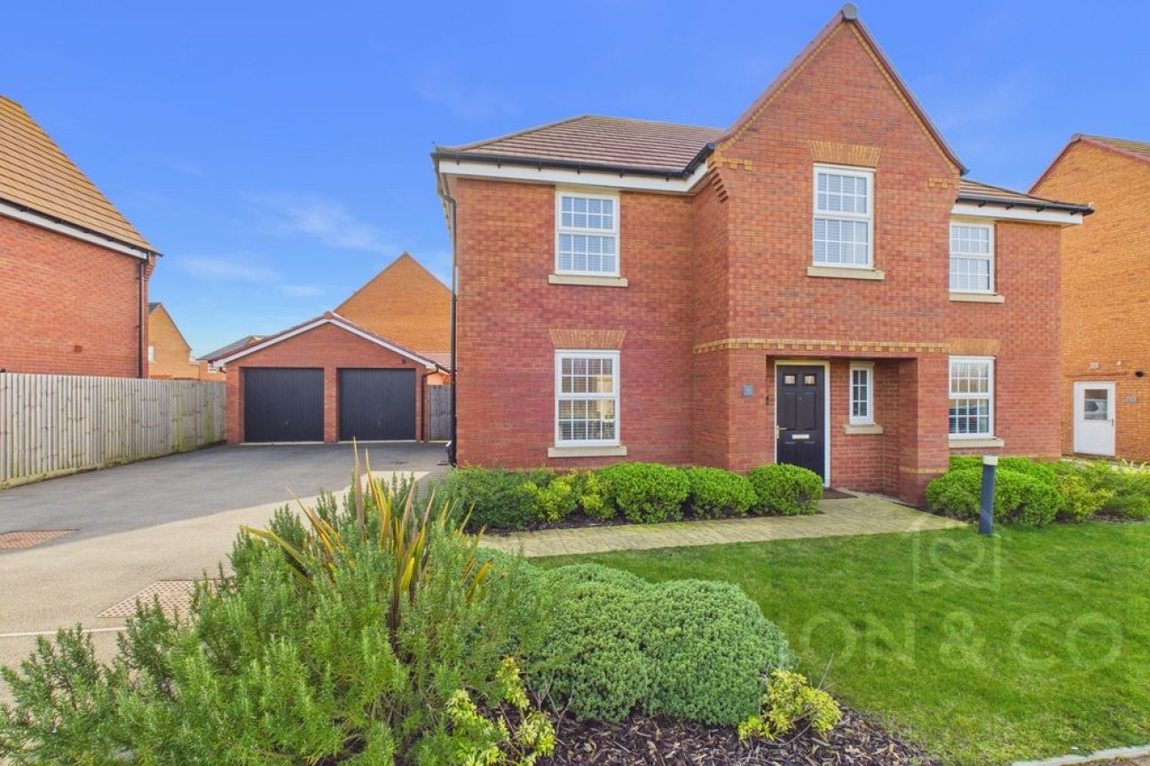 Hutchins Close | Overstone Gate | NN6