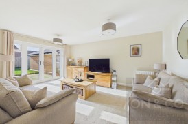 Hutchins Close | Overstone Gate | NN6