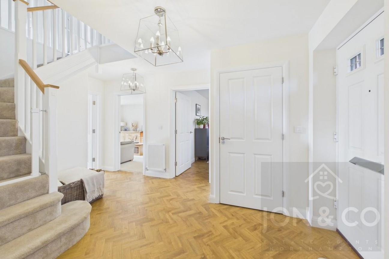 Hutchins Close | Overstone Gate | NN6