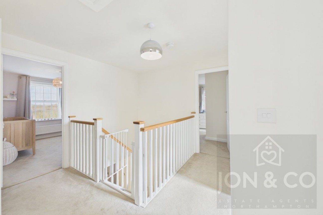 Hutchins Close | Overstone Gate | NN6