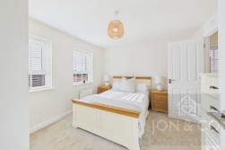 Hutchins Close | Overstone Gate | NN6