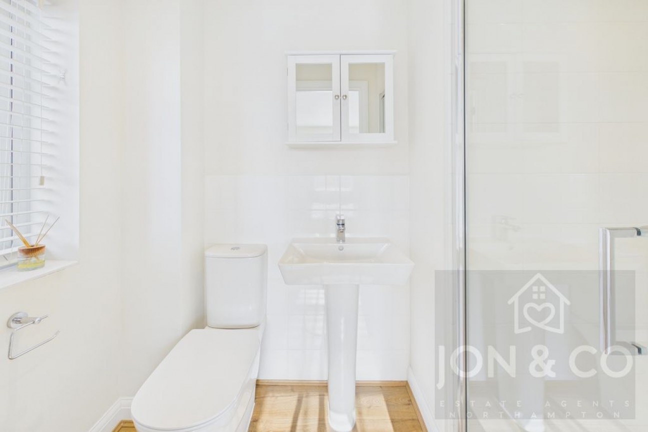 Hutchins Close | Overstone Gate | NN6