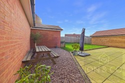 Hutchins Close | Overstone Gate | NN6