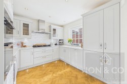 Hutchins Close | Overstone Gate | NN6