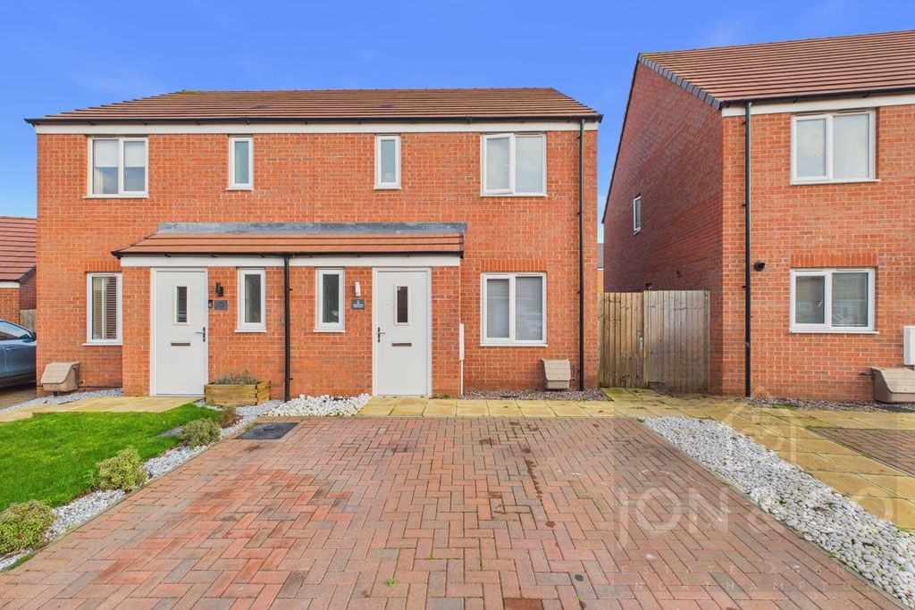 Ogilvie Avenue | Scholars Green | NN2