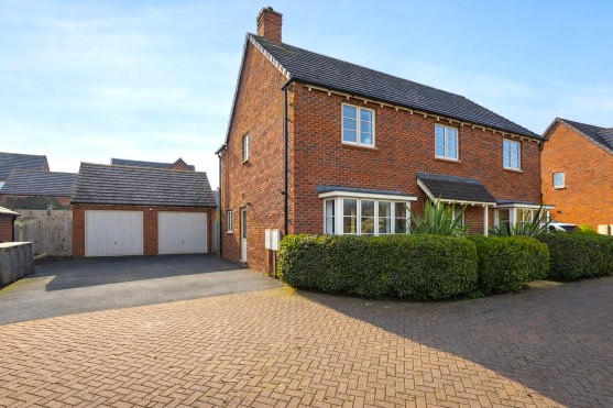 Langlands Drive | Moulton | NN3