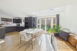 Langlands Drive | Moulton | NN3